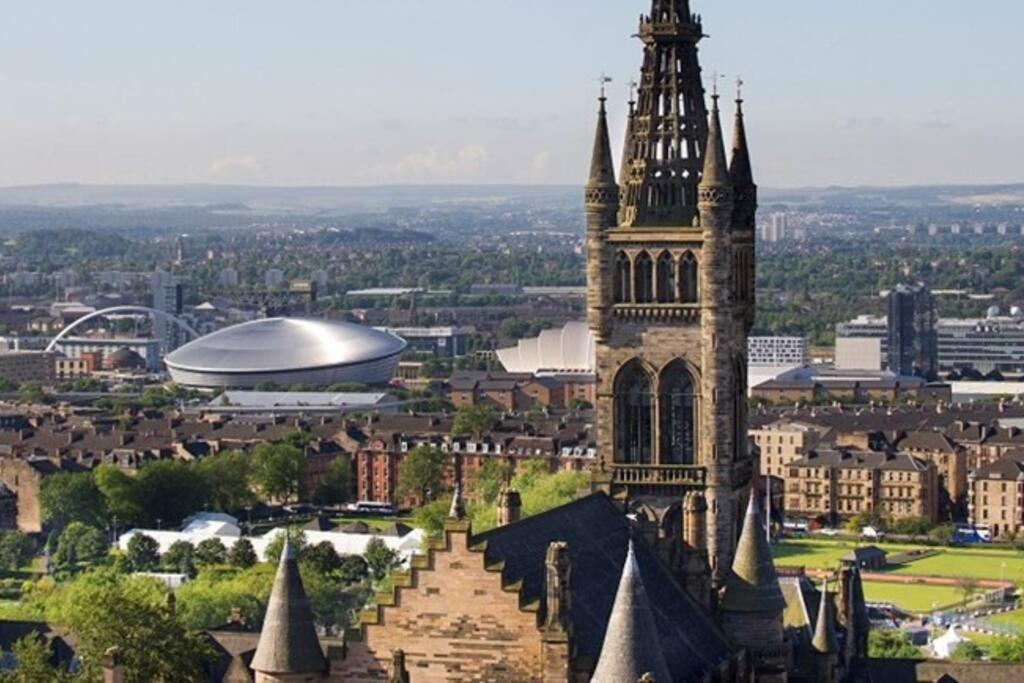 Comfy 1 Bedroom Flat With Free Parking Glasgow Exterior photo